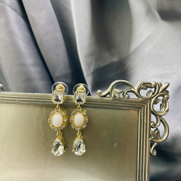 Arpachshad Crystal Drop Earring - Picture 3 of 3